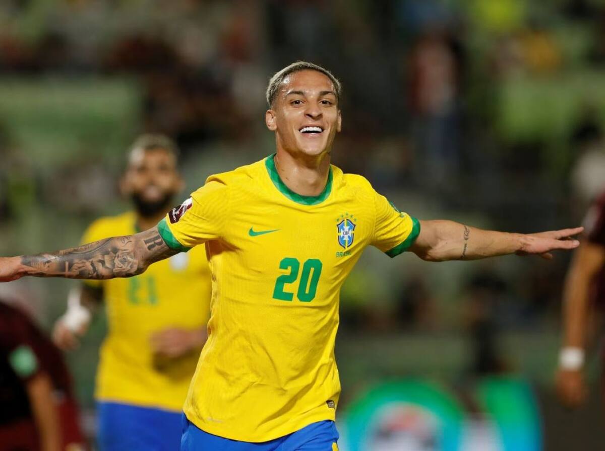 Antony fue desafectado de la selección de Brasil. Foto: Reuters.