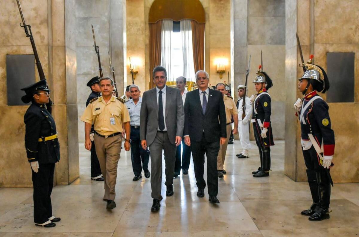 Anunciaron la rejerarquización de las Fuerzas Armadas