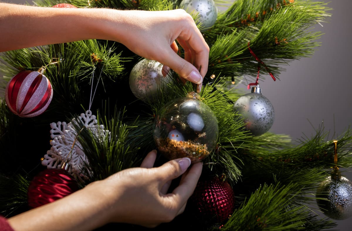 Árbol de Navidad. Foto: Freepik.