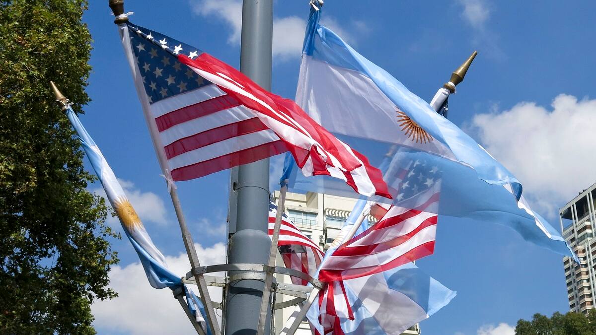 Argentina y Estados Unidos unieron lazos en el ámbito de vigilancia tecnológica.