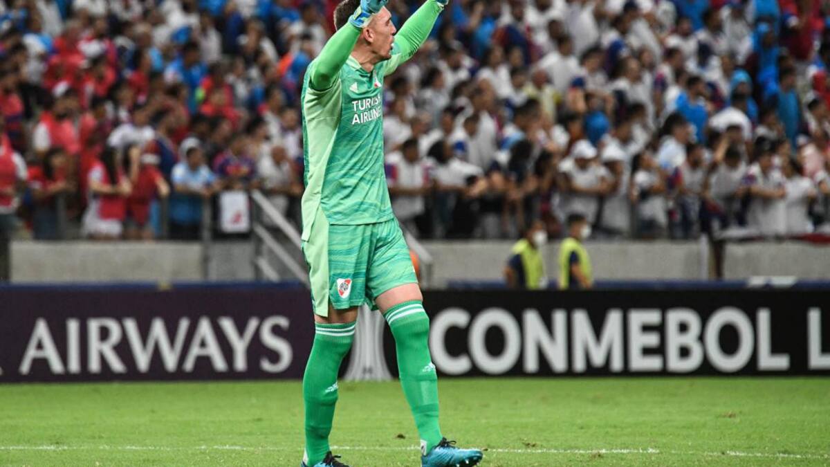 Armani, en duda para el Superclásico. Foto: NA.