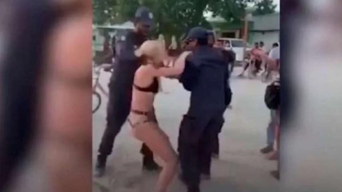 Arresto en la playa, Maldivas