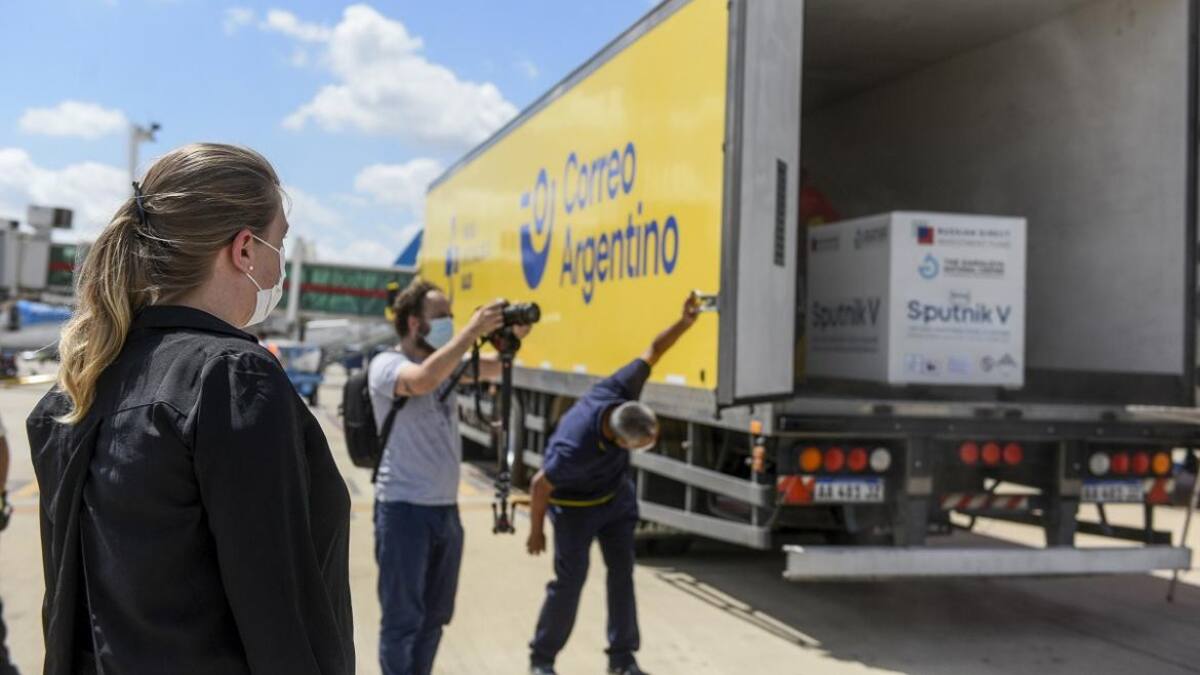Arribo de la segunda dosis de la vacuna rusa Sputnik V, AGENCIA NA