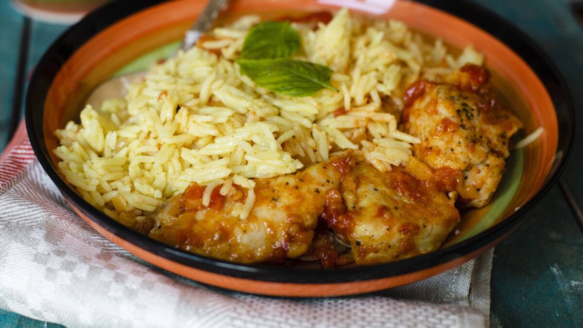 Arroz con pollo. Foto: Freepik