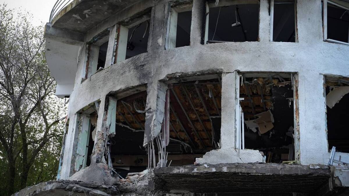 Ataque con drones a un hotel de Mykolaiv, Ucrania. Foto: X @jurgen_nauditt.