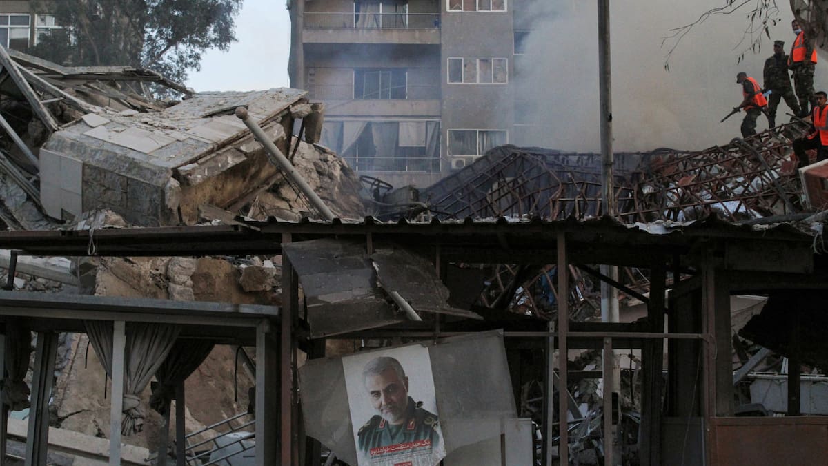 Ataque israelí en Siria contra embajada iraní. Foto: Reuters.