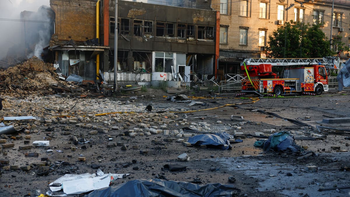 Máxima tensión en la guerra: Rusia lanzó un bombardeo masivo contra Ucrania con 400 drones y 40 misiles