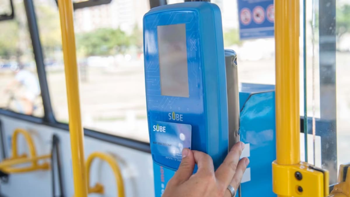 Nuevo aumento del colectivo: el boleto mínimo sube a $700 en el AMBA y cambia el saldo negativo de la SUBE