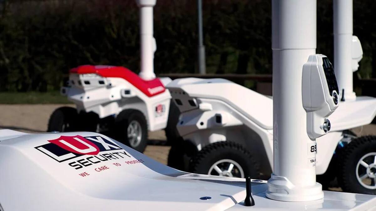 Auto-robots de vigilancia, tecnología