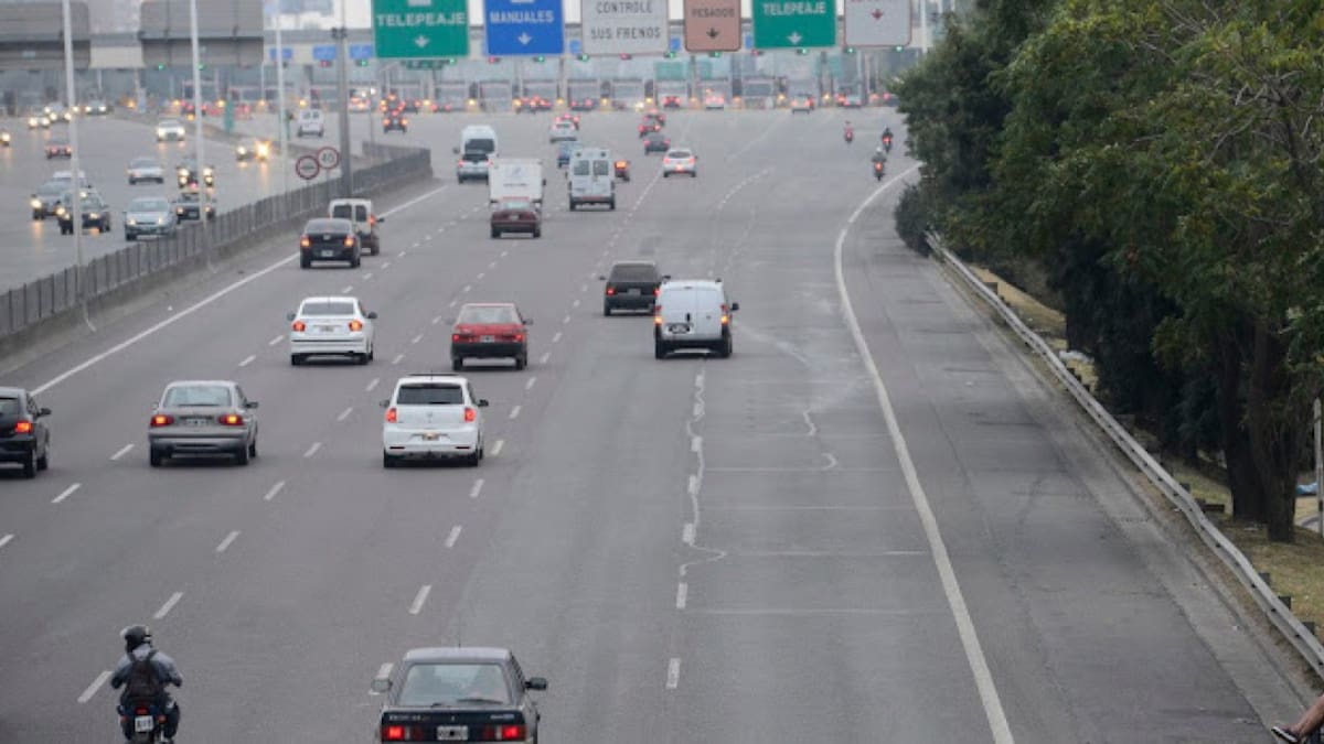 Cómo identificar radares de velocidad en Argentina: el significado de los cuadrados en el pavimento