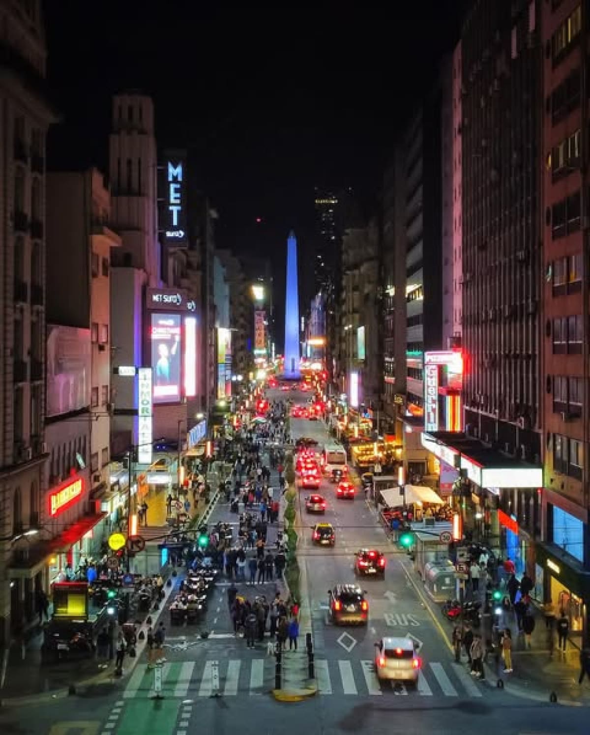 Avenida Corrientes, un emblema porteño. Foto: Instagram @palermeando