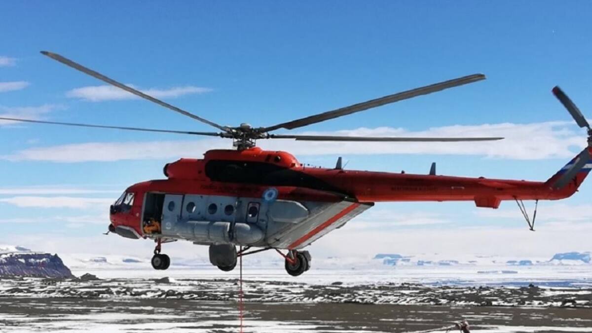 Avión con comitiva presidencial que debió aterrizar de emergencia