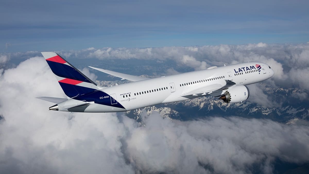 Avión de la aerolínea LATAM Airlines.