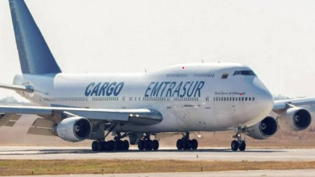 Tribunal de EEUU ordenó el decomiso del avión venezolano-iraní varado en Ezeiza