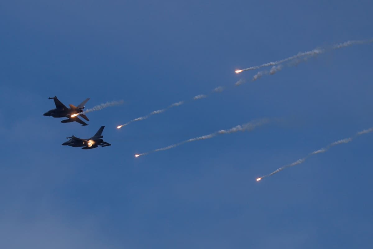Aviones de caza F-16. Foto: Reuters.