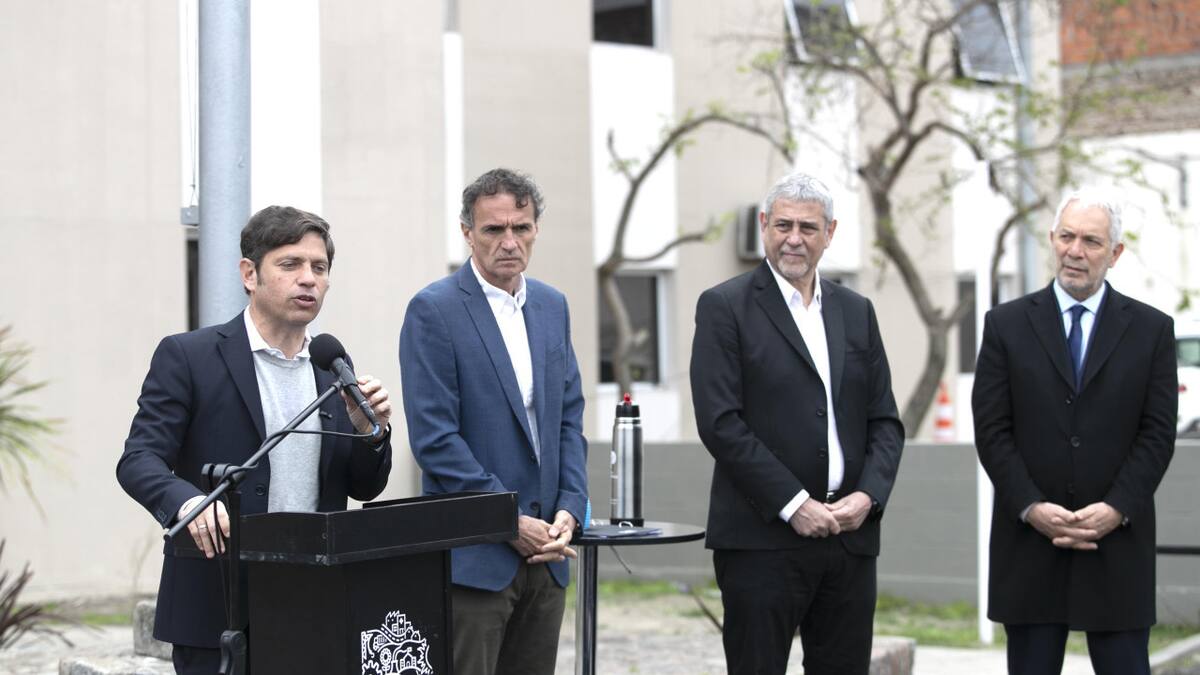 Axel Kicillof en Avellaneda. Foto: Telam.