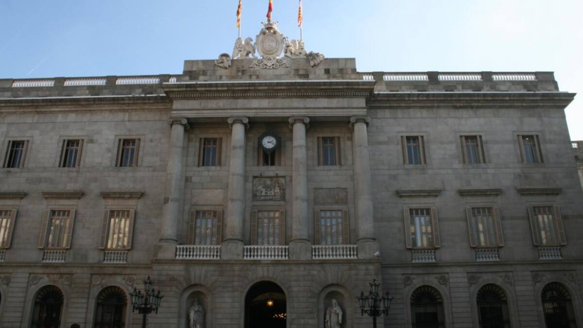 Hackearon el portal de vivienda de Barcelona y dejaron al descubierto la información de casi 7.000 personas