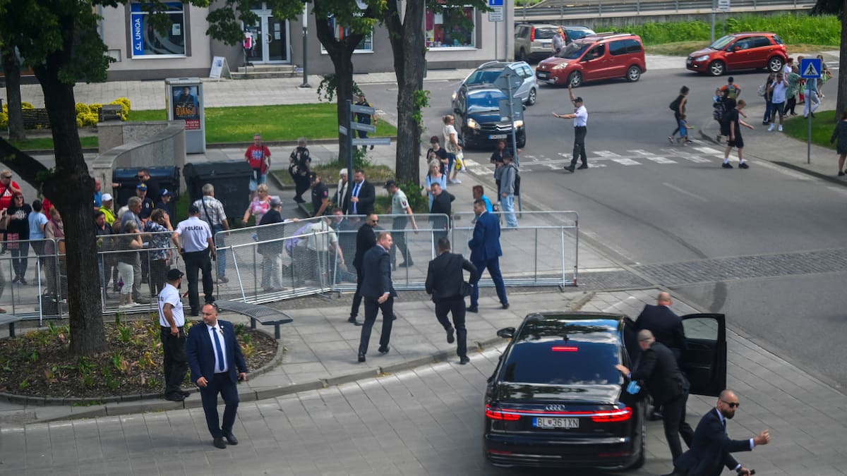 Balearon al primer ministro de Eslovaquia, Robert Fico. Foto: Reuters