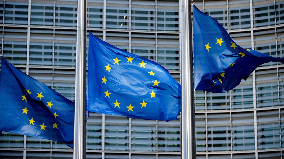 Banderas de la Unión Europea. Foto: Reuters.