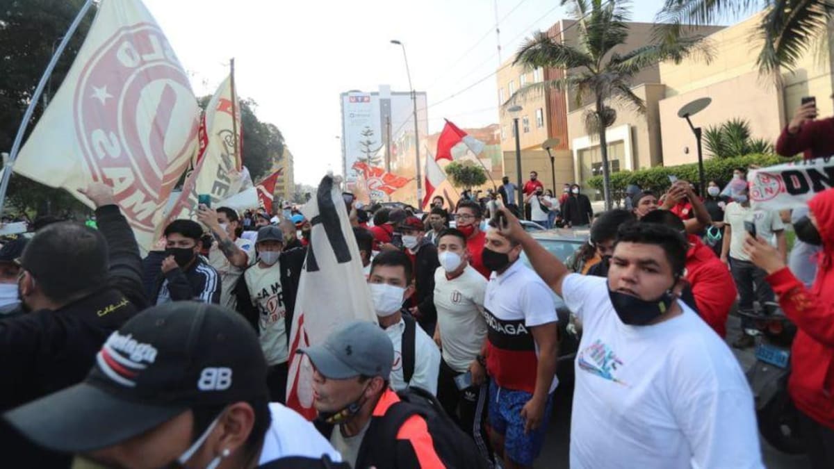 Banderazo en Perú, fútbol, escándalo