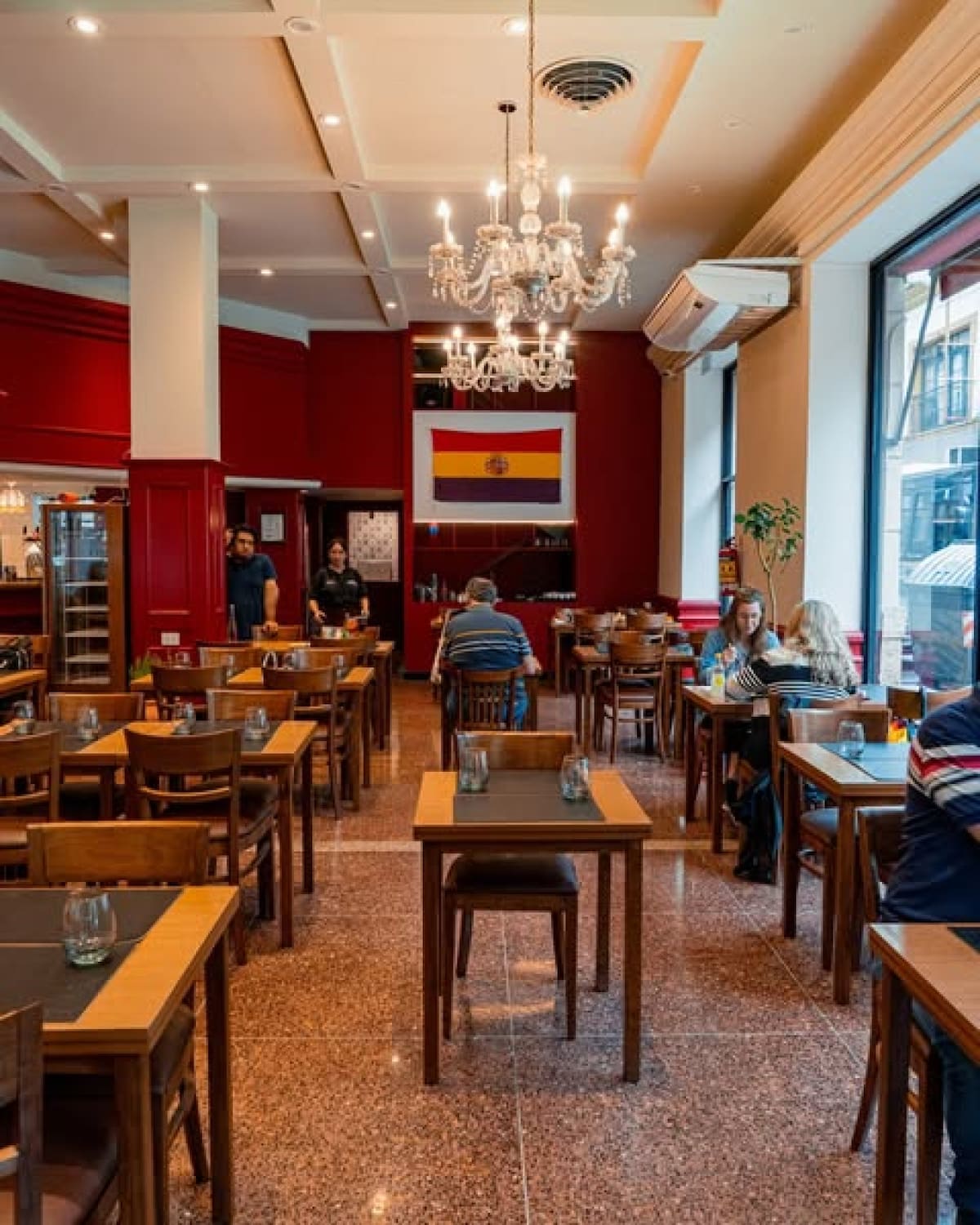 Bar Iberia, un ícono español en Buenos Aires. Foto: Instagram @bariberiabsas