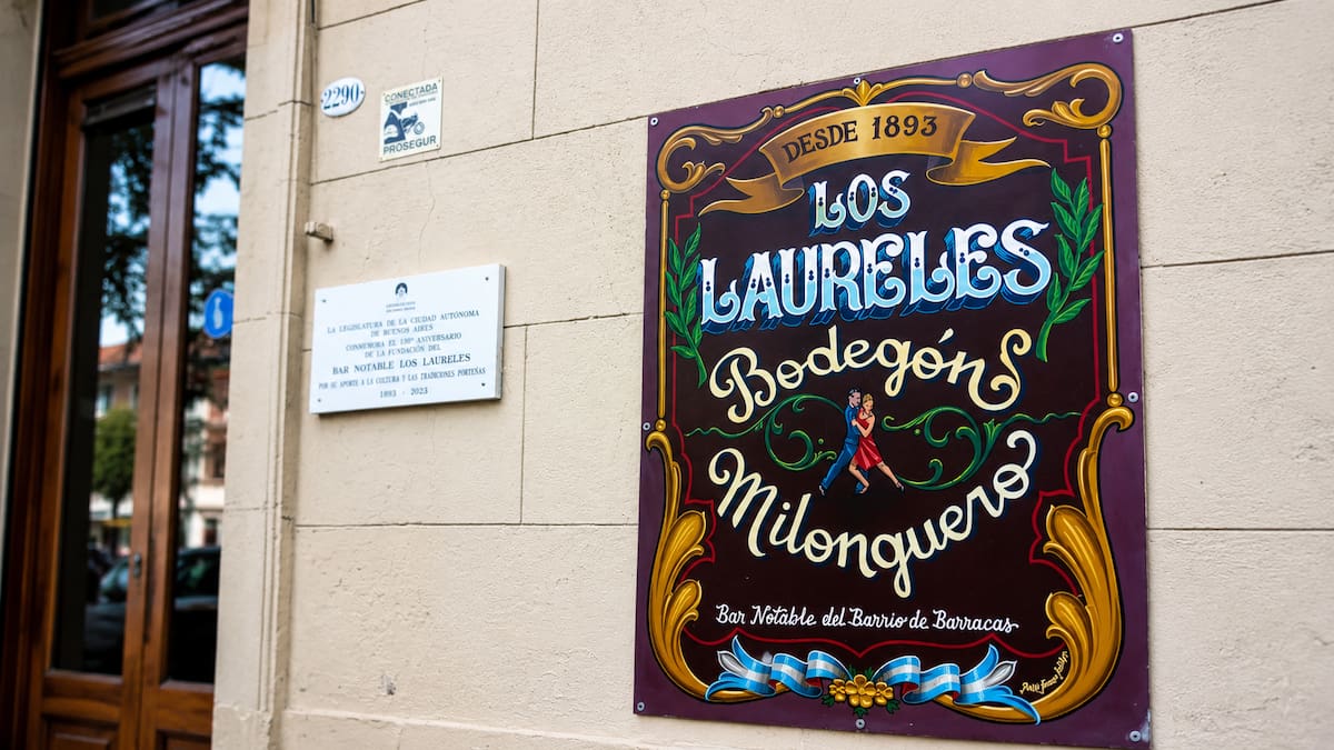 Adiós a un guardián de la historia: cierra el bar notable de Barracas que sobrevivió 133 años entre tango y memoria porteña