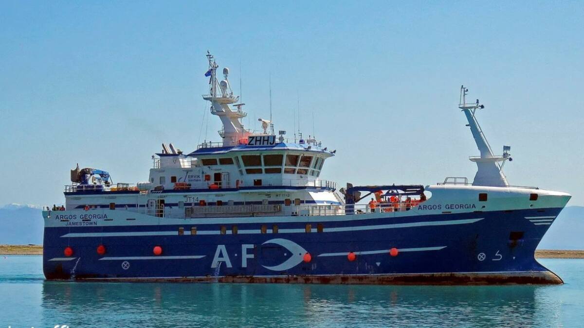 Barco pesquero Argos Georgia, que naufragó cerca de las Islas Malvinas. Foto EFE.