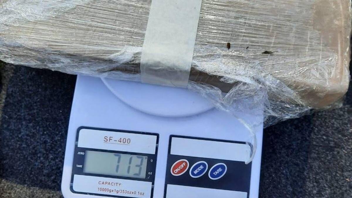 Barracas, Policía de la Ciudad detuvo a dos narcos con más de un kilo de marihuana
