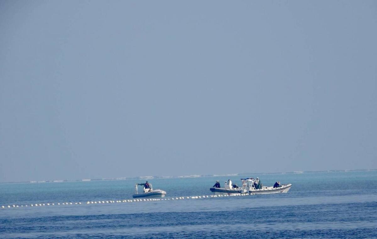 Barrera flotante en el mar de China Meridional. Foto: EFE.