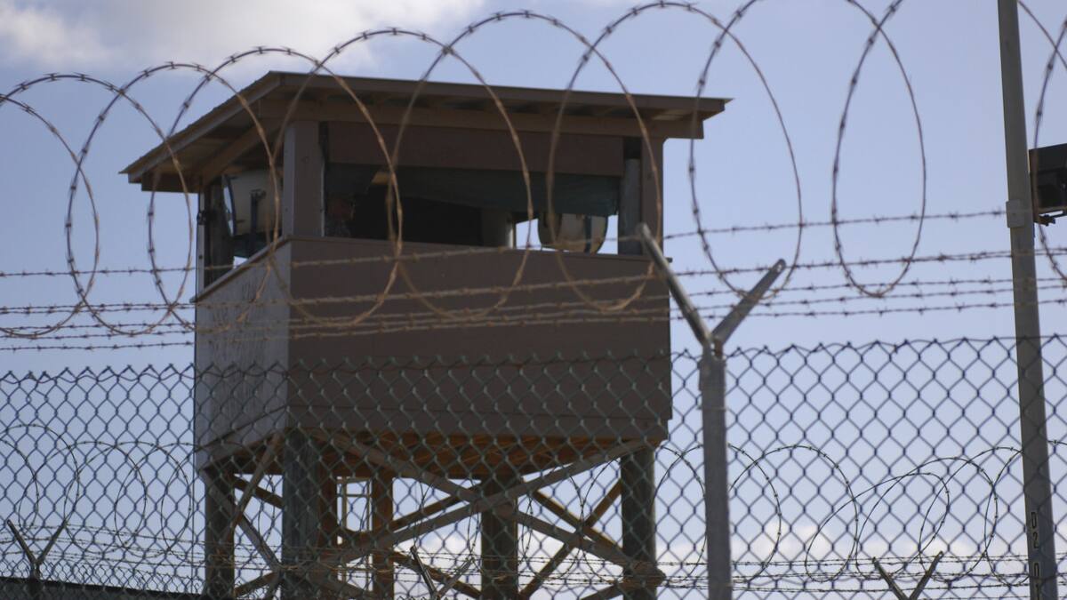 Trump planea utilizar la base militar Guantánamo para detener a inmigrantes indocumentados
