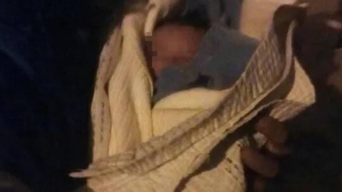 Bebé encontrado en una caja en Merlo