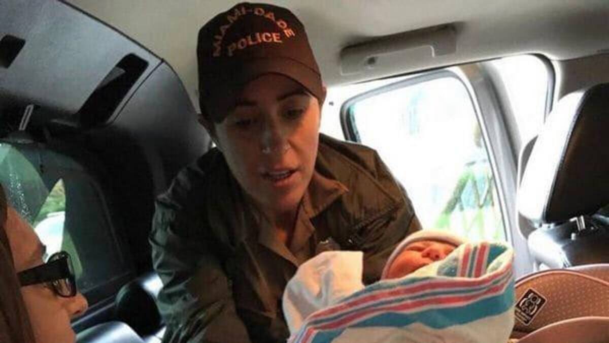 Bebé nació en Huracán Irma