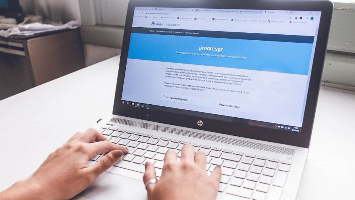 Se habilitó una nueva instancia de corrección de datos de las Becas Progresar. Foto: X @MinCapHum_Ar