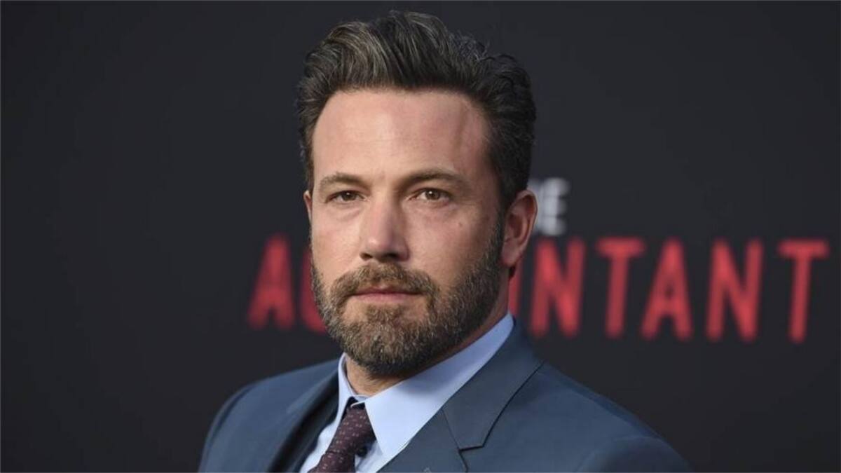 Ben Affleck mostró su enorme y majestuoso tatuaje secreto