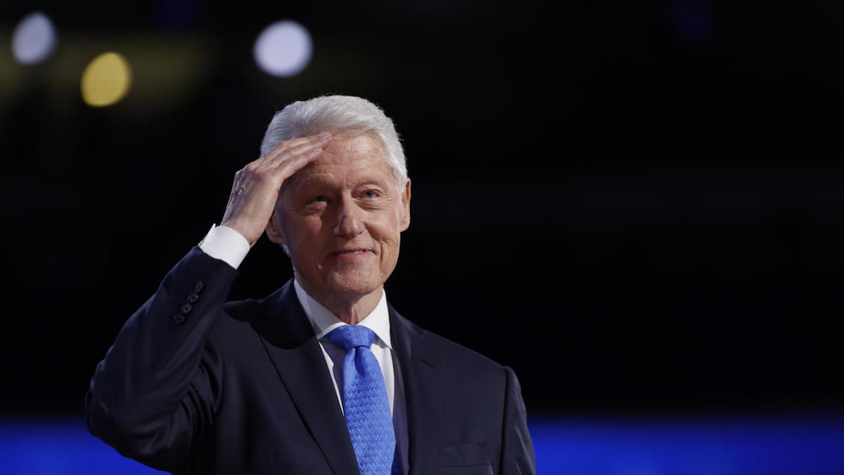 Elecciones en Estados Unidos: Clinton respaldó a Kamala Harris al mencionarla como la candidata de "nosotros, el pueblo"