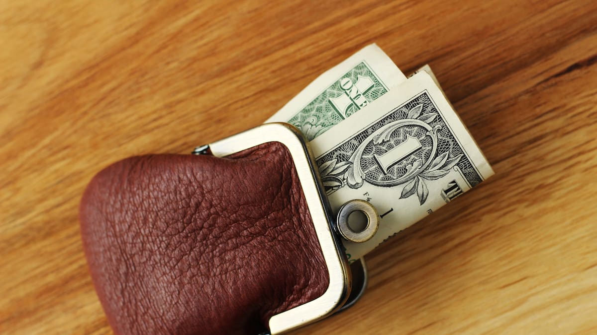 Prosperidad y nuevas oportunidades: el truco infalible del Feng Shui con un billete de 1 dólar