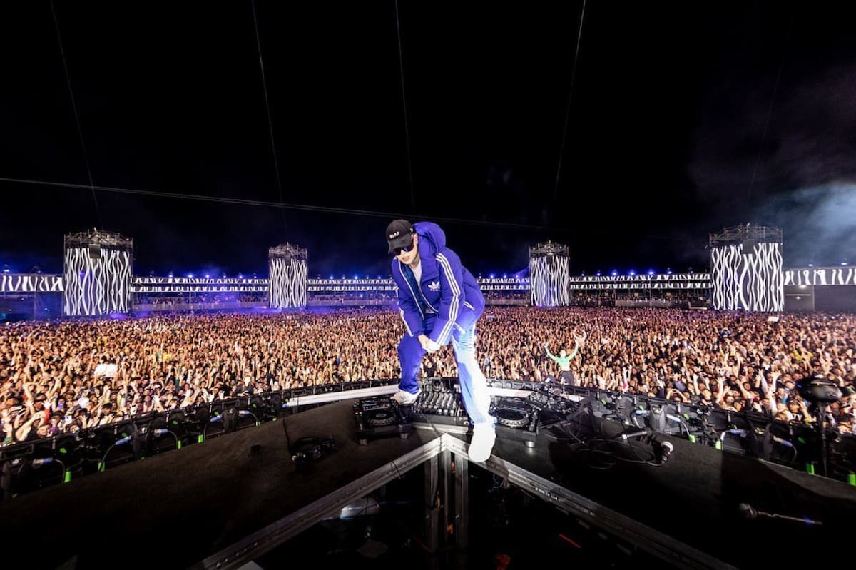Bizarrap con los colores de Vélez. Foto: Instagram @bizarrap.