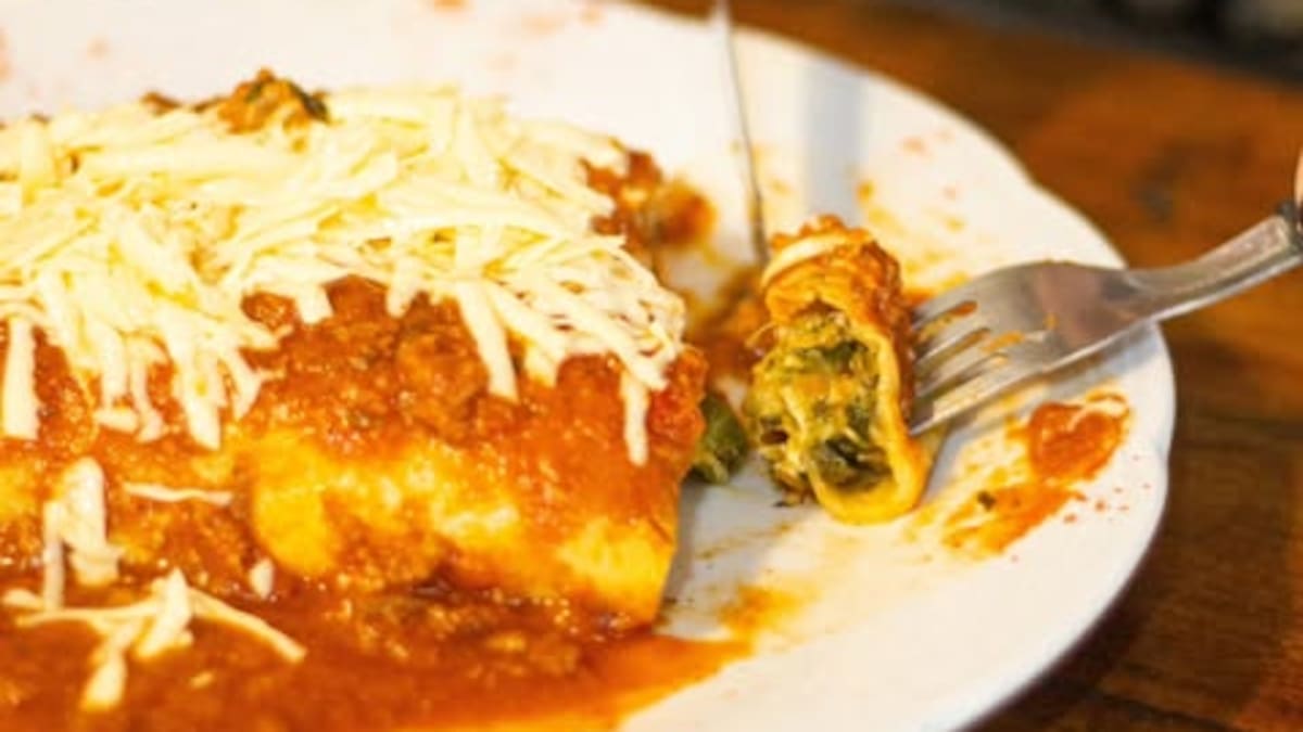 El bodegón escondido de Núñez que conquista a metros del río con milanesas, provoleta y asado