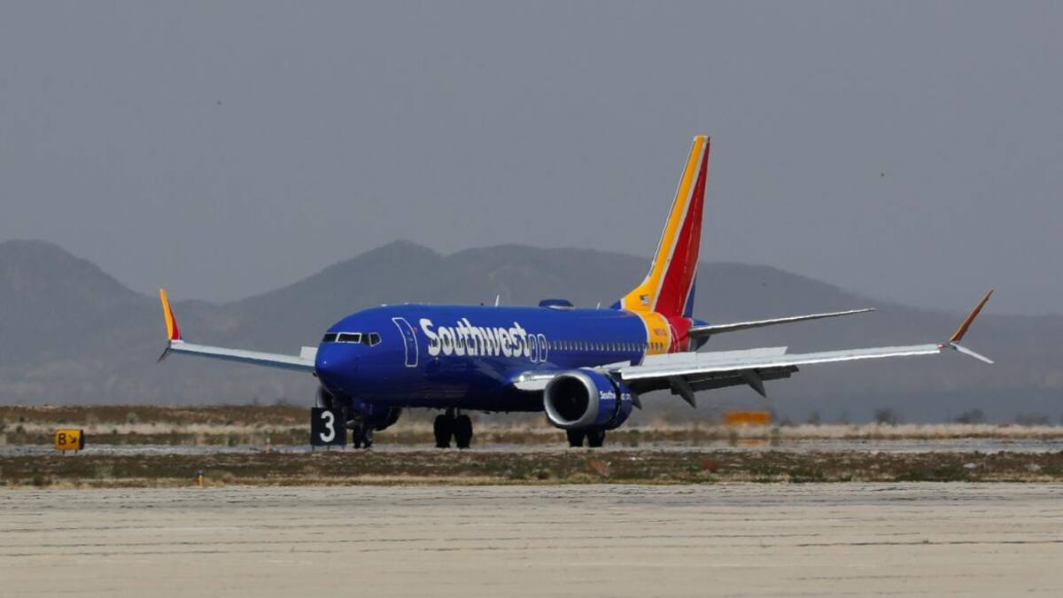 Boeing 737 Max, aterrizaje de emergencia, emergencia aérea, Reuters