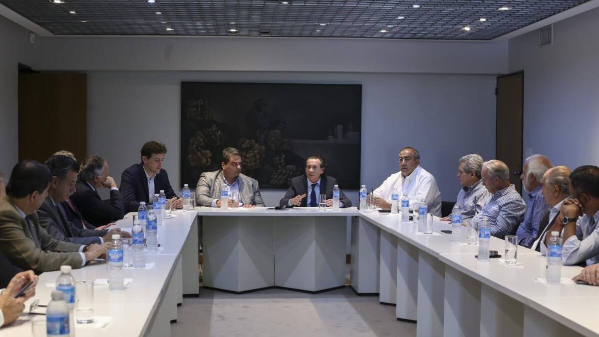 Gobierno oficializó el Bono de fin de año para el sector privado