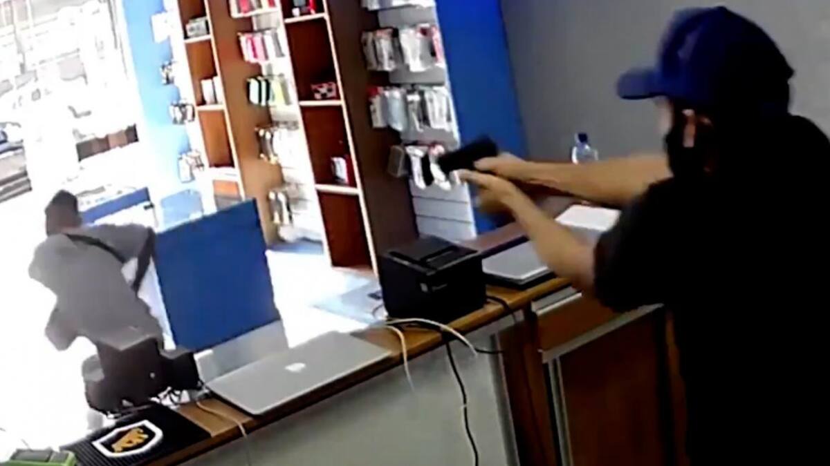 Brasil, intenta robar y recibe 2 disparos