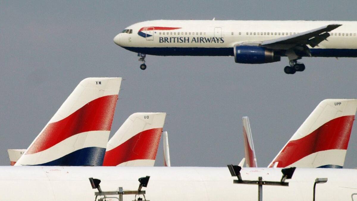 Video viral: el dramático aterrizaje de un avión de British Airways en Londres