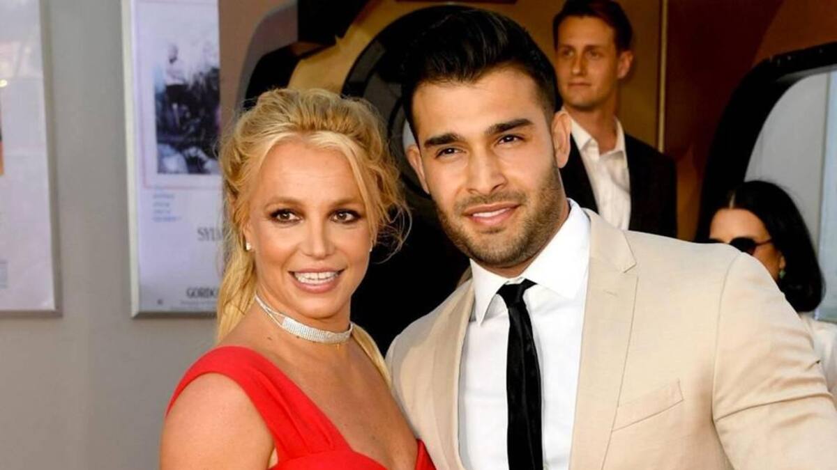 Britney Spears y Sam Asghari. Foto: Reuters.