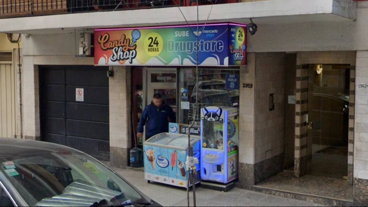 Brutal crimen en Recoleta: mataron por la espalda a un hombre en la puerta de un kiosco. NA