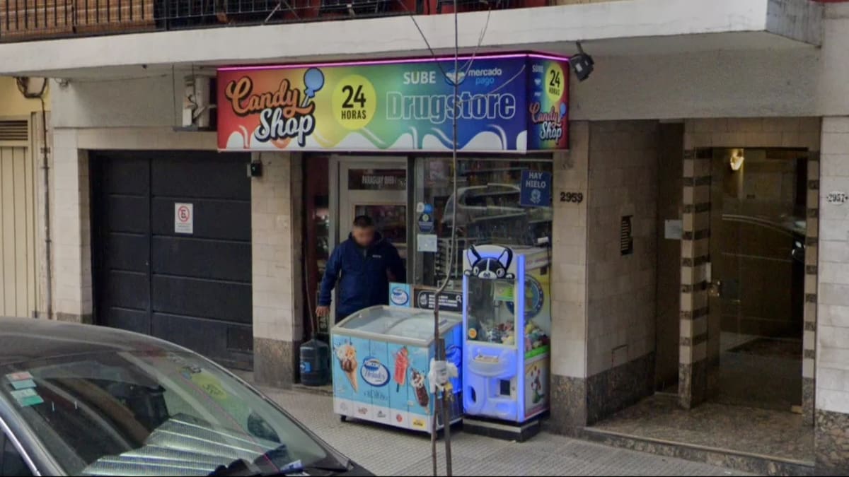 Brutal crimen en Recoleta: mataron por la espalda a un hombre en la puerta de un kiosco. NA
