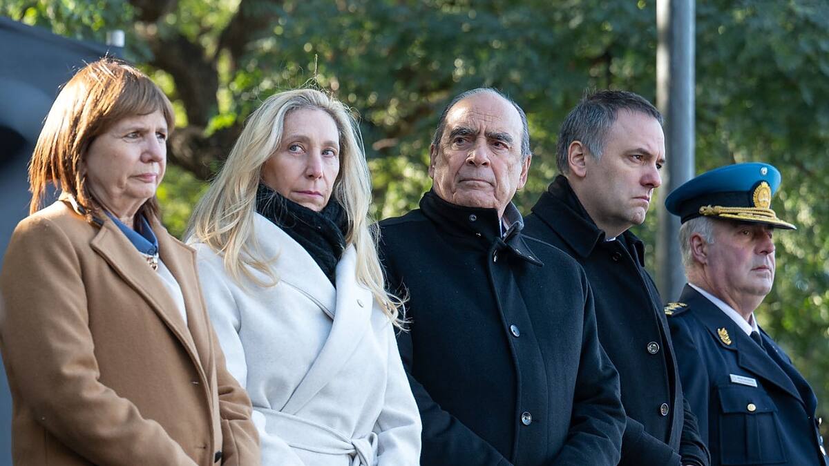 Patricia Bullrich, Karina Milei, Guillermo Francos y Manuel Adorni.