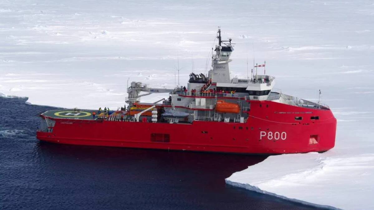 La Armada Argentina busca un nuevo buque logístico con capacidad polar: qué características deberá tener