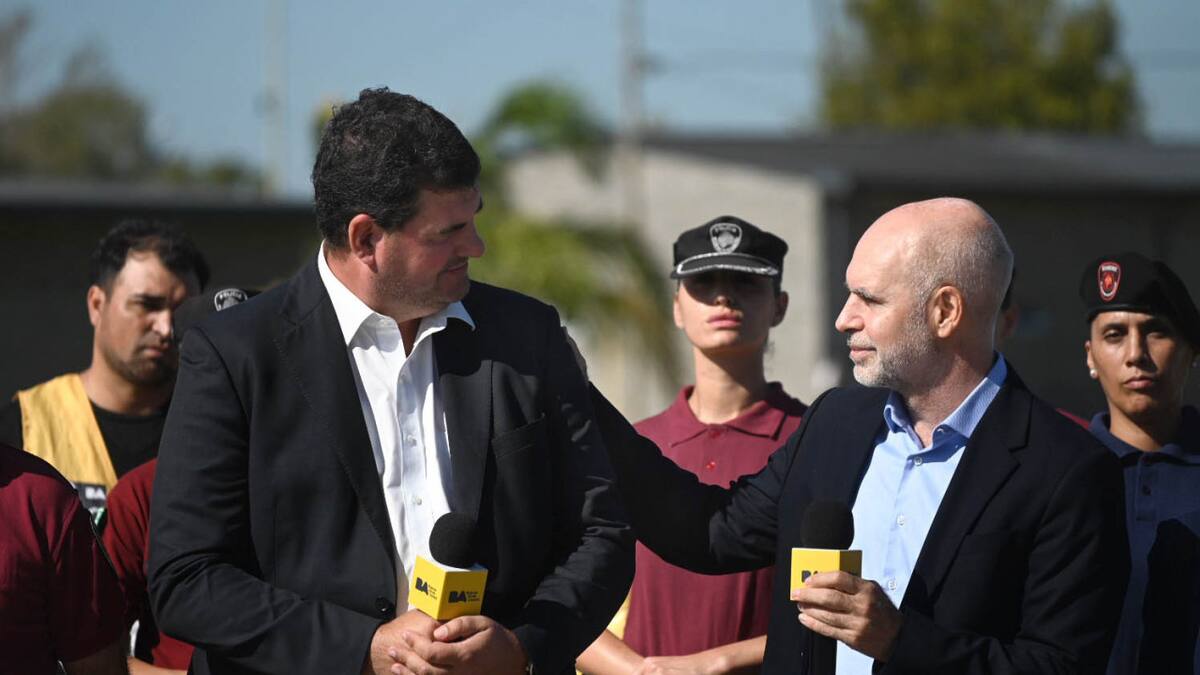 Burzaco junto a Rodríguez Larreta. Foto: NA