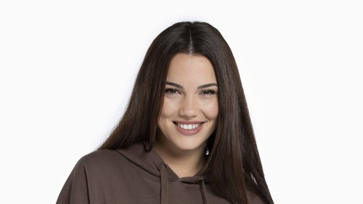 Buzo canguro. Fuente: Freepik