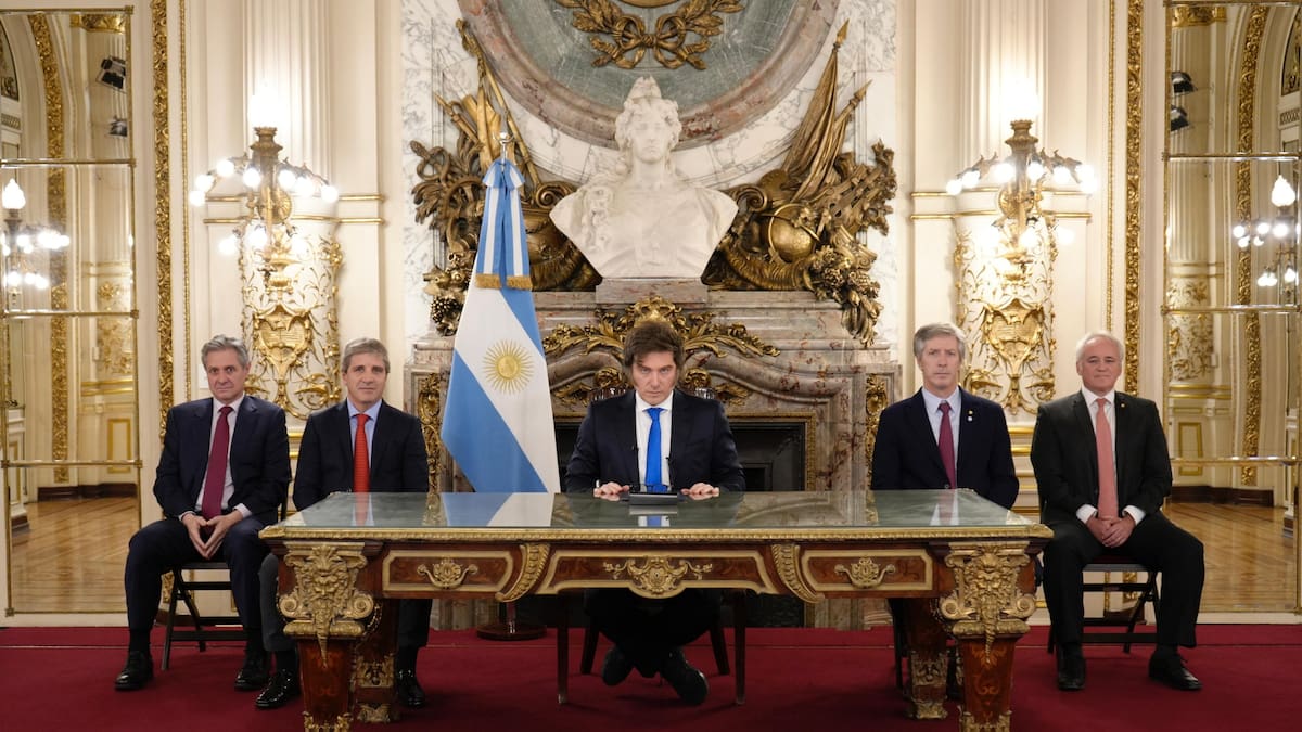 Milei junto a parte de su Gabinete